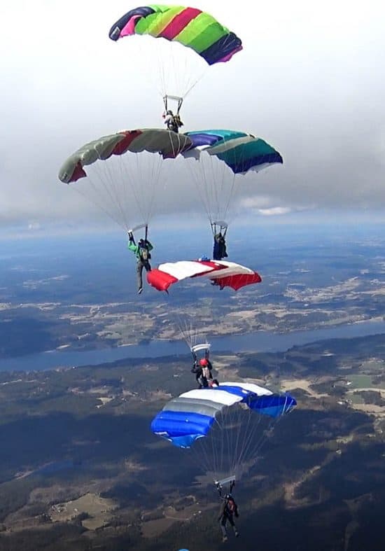 CF Diamond with a stinger over Norway